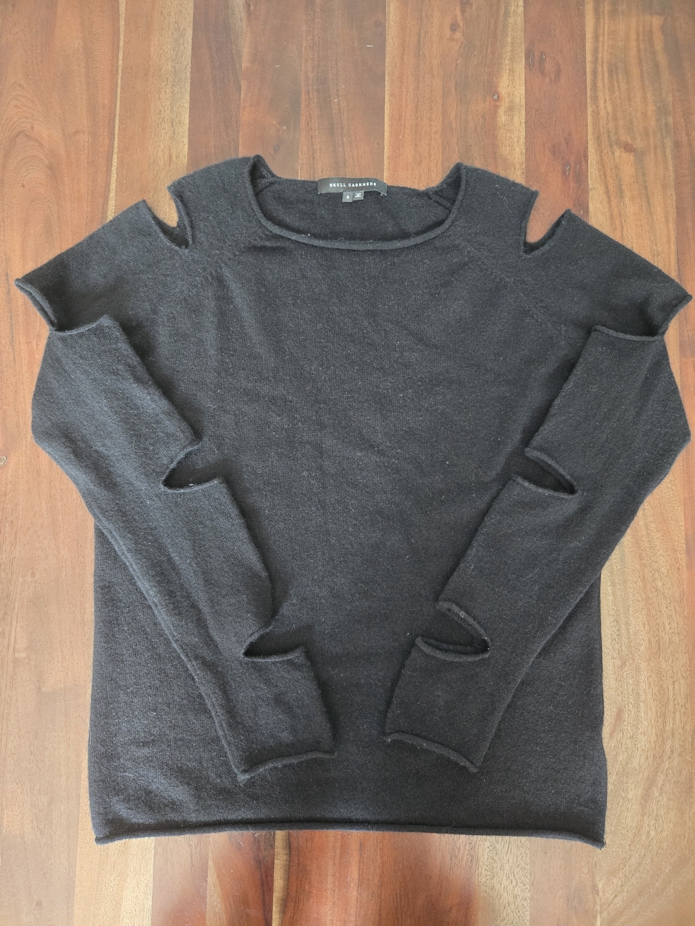 Skull Cashmere Black 100% Cashmere Slashed Cutout Sleeve Sweater Size Small